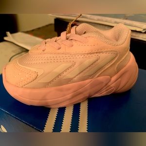 Brand NEW W. Tags Adidas OZELIA EL I Sneakers Baby Girl size 5k
